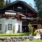 Panzió Cronin's 4*