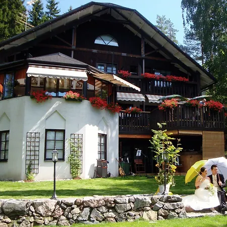 ベッド・アンド・ブレックファスト Cronin's 4*