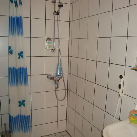 Cronin's Отель типа 