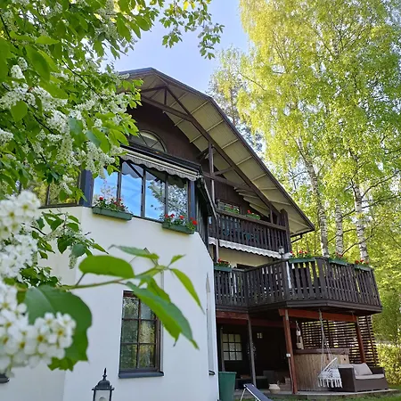 ベッド・アンド・ブレックファスト Cronin's ヘイノラ