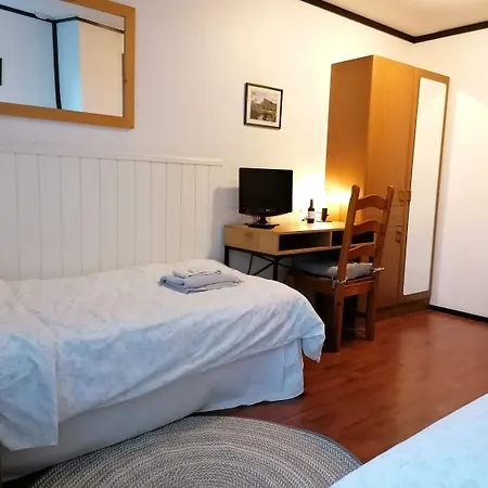 Cronin's ベッド・アンド・ブレックファスト