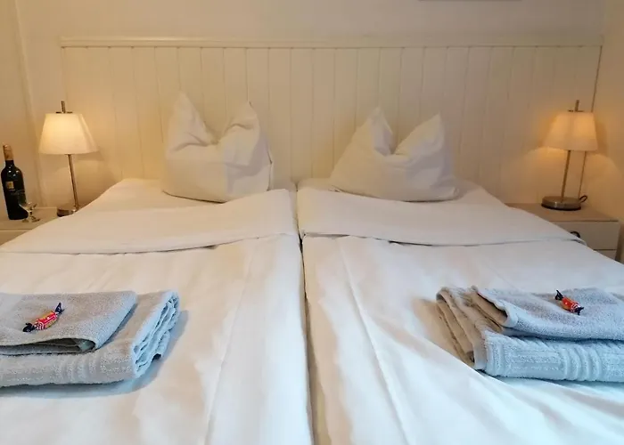 Bed & Breakfast Cronin's 4*