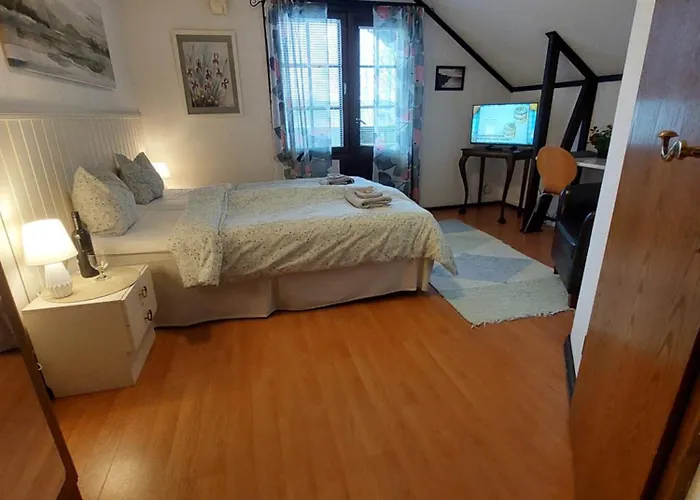 Bed & Breakfast Cronin's