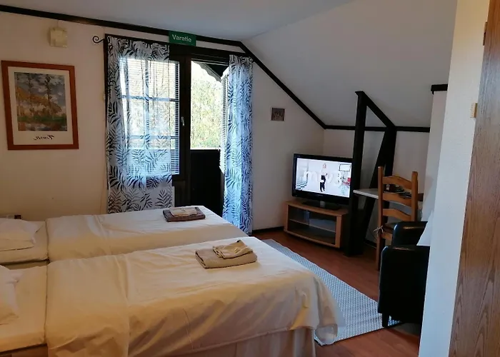 Cronin's Bed & Breakfast